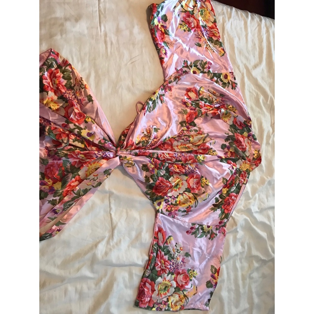 Floral silk bathrobe/cover up